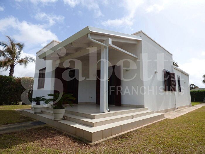 Casa quadrilocale in vendita in Chiano Savalla, Petrosino