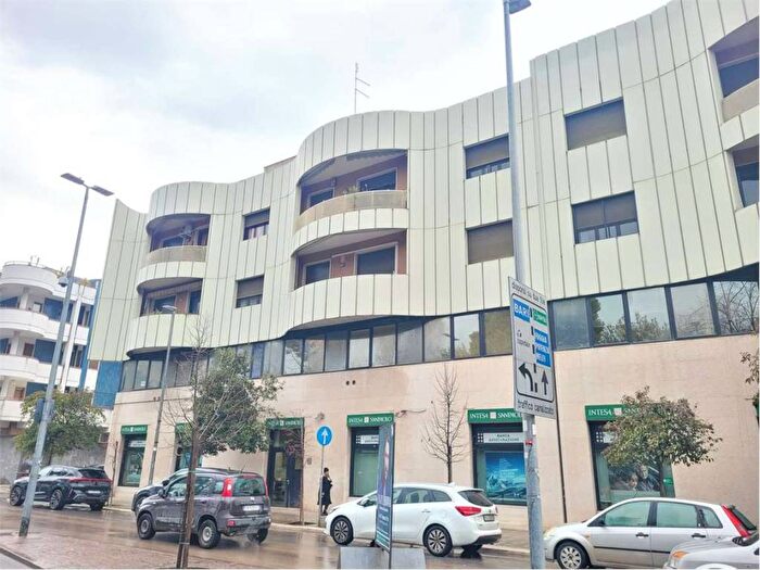 Appartamento quadrilocale in affitto in VIA AURELIO SAFFI, Centro, Cerignola