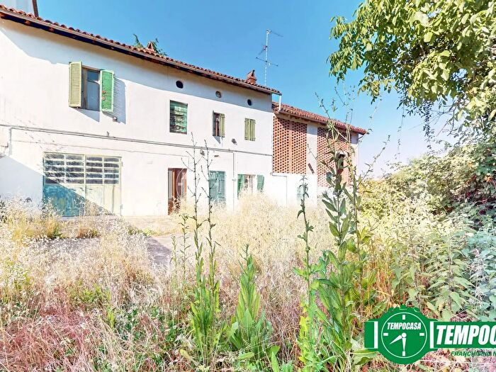 Casa con 6 locali in vendita in San Salvatore Monferrato