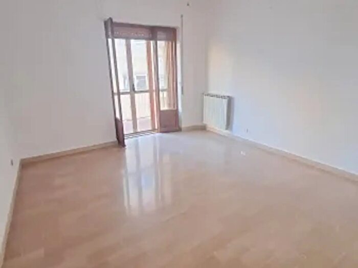 Appartamento con 5 locali in vendita in Viale dei Normanni, Catanzaro