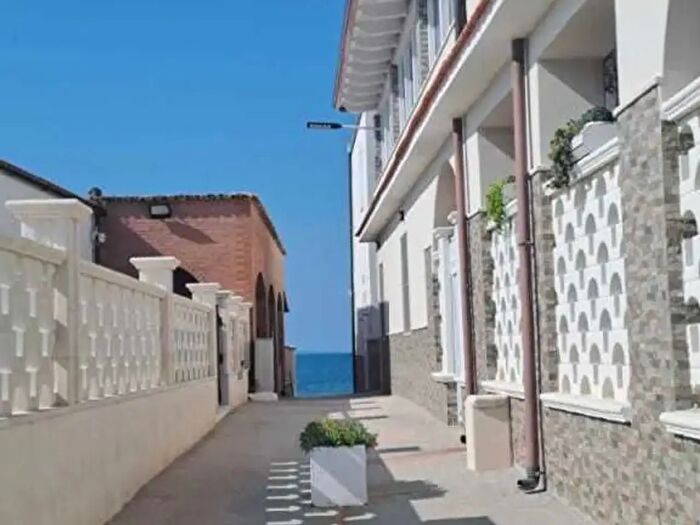 Casa quadrilocale in affitto in Lesina