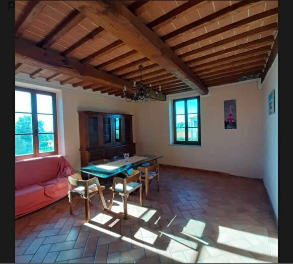 Appartamento con 6 locali in affitto in Strada Provinciale Lauretana, Asciano