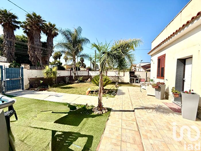 Casa quadrilocale in vendita in Via Piccio, Avola