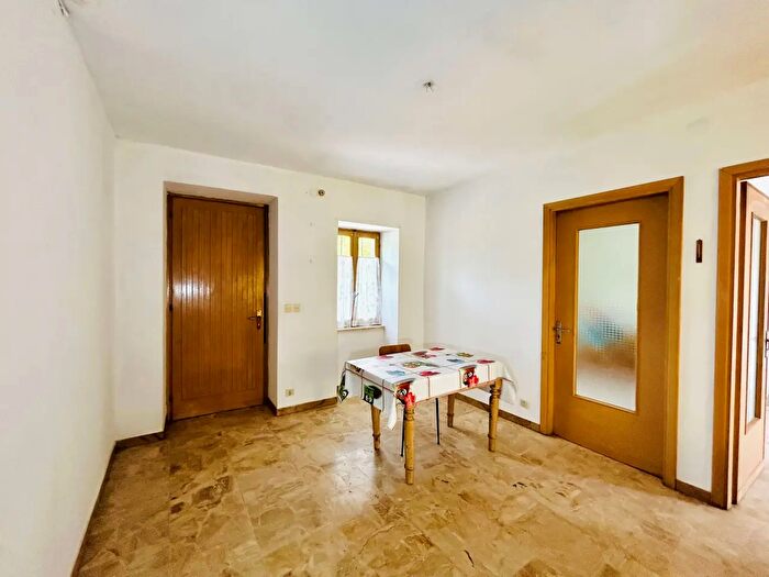 Casa trilocale in vendita in Via Pian dei Prati, Garessio