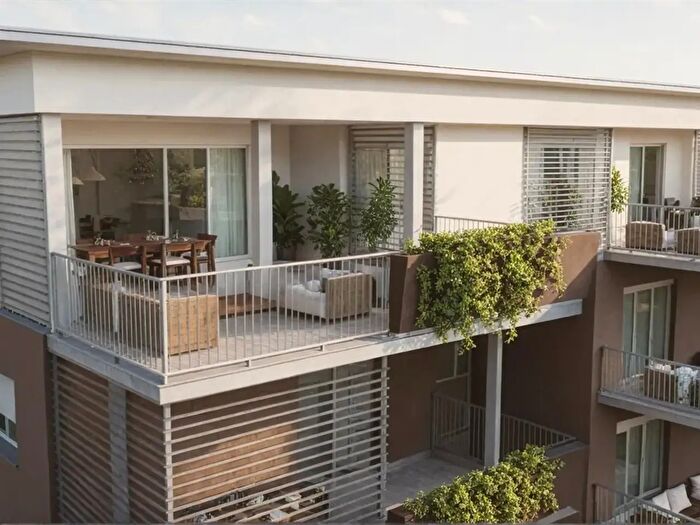 Appartamento con 5 locali in vendita in Via Corte, Cremona