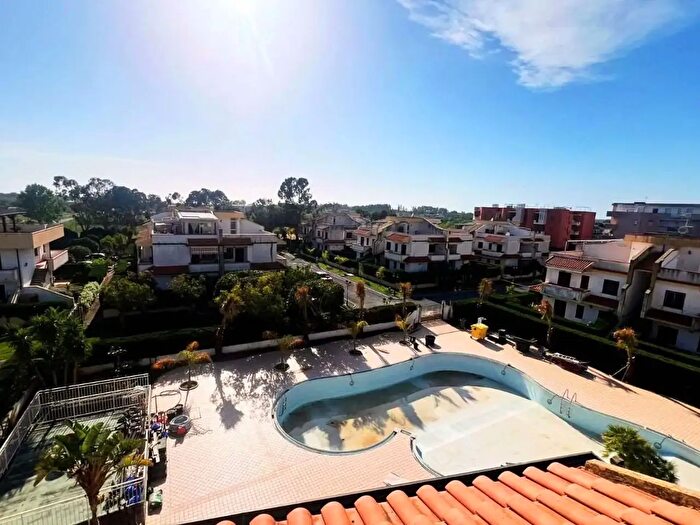 Appartamento trilocale in vendita in Residence Vip Club, Scalea