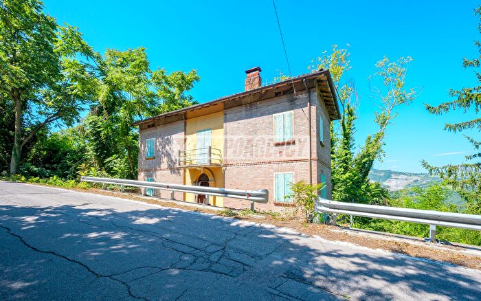 Casa quadrilocale in vendita in Via Sassuolo ° Tronco, Prignano Sulla Secchia