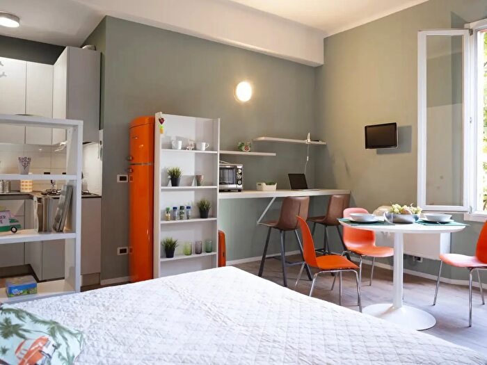 Appartamento monolocale in affitto in Via Francesco Albani, Bologna