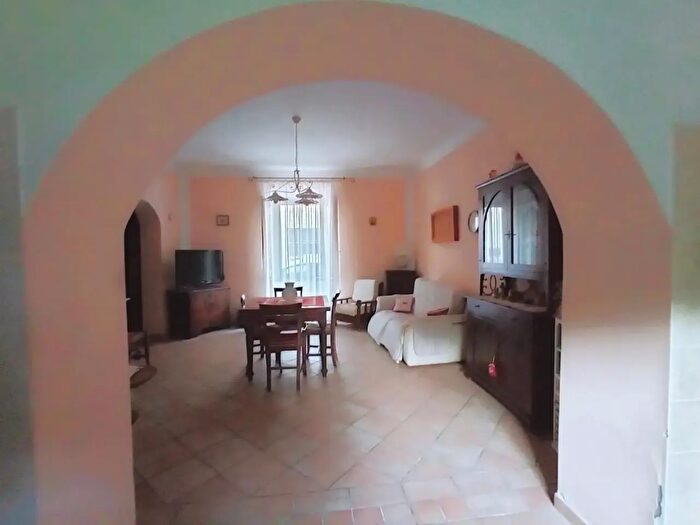 Casa con 5 locali in vendita in San Giuliano Terme