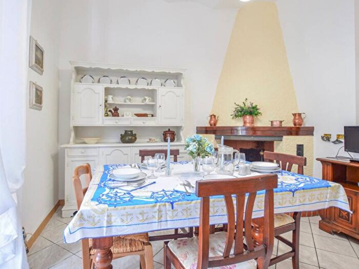 Appartamento trilocale in affitto in Via Fondi, Camaiore Paese, Camaiore