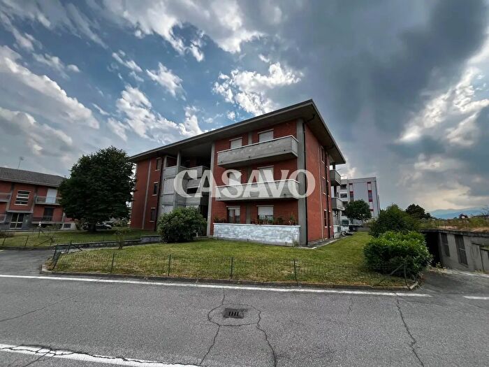 Appartamento trilocale in vendita in Via Antonio Uligini, Rivarolo Canavese