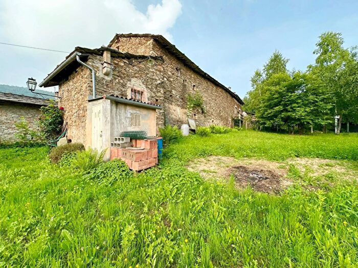 Casa quadrilocale in vendita in Borgata Rolfa, Venasca