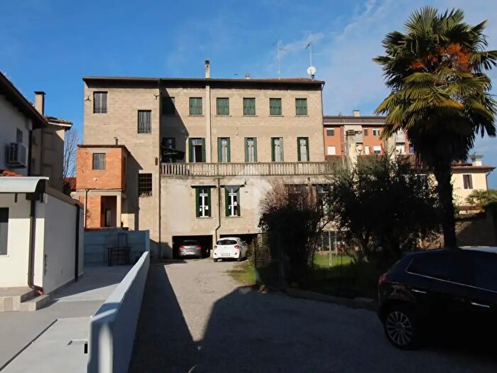 Appartamento in vendita in Viale della Stazione, Latisana