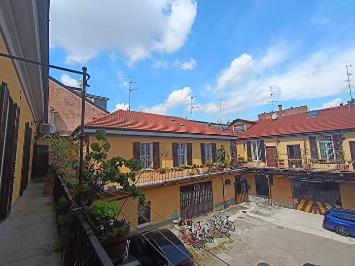 Appartamento bilocale in affitto in Solari, Milano