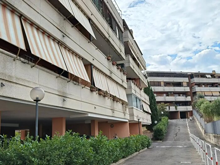 Appartamento bilocale in affitto in Via Giorgio De Lullo, Roma