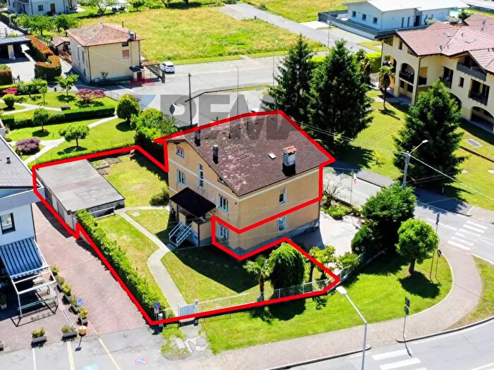 Casa quadrilocale in vendita in Pian Camuno