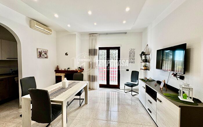 Appartamento trilocale in vendita in Cellamare