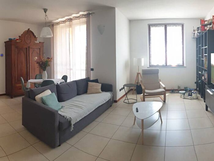 Appartamento trilocale in affitto in Centro, Borgomanero