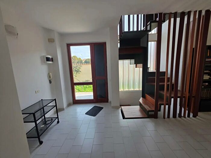 Casa con 10 locali in vendita in Quartu SantElena