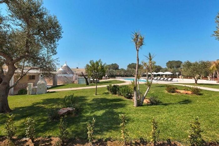 Casa con 10 locali in vendita in Francavilla Fontana