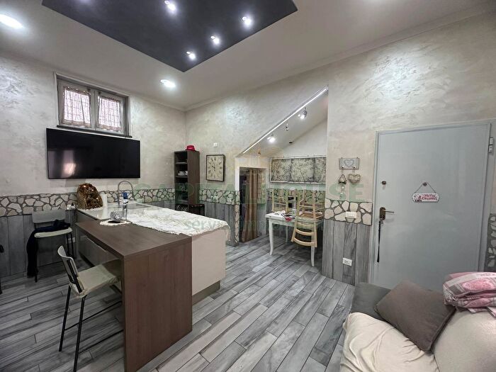 Appartamento trilocale in vendita in Via Nocellari, San Gennaro Vesuviano