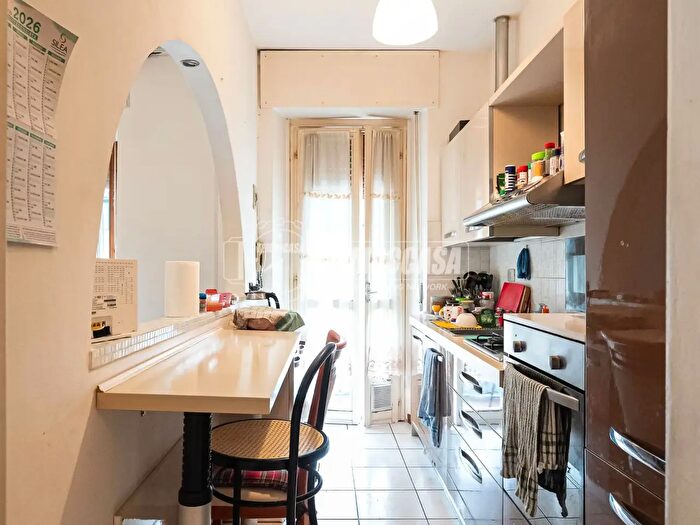 Appartamento trilocale in vendita in Via Giuseppe Garibaldi, Molteno