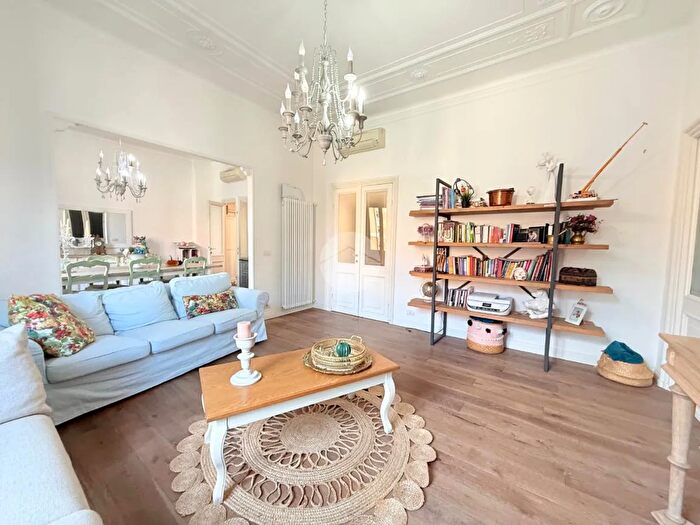 Appartamento quadrilocale in vendita in Piazza Alfredo Oriani, Genova