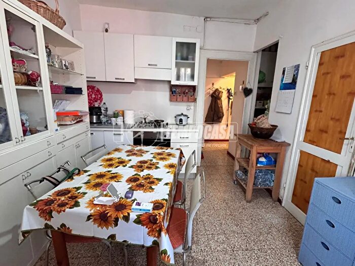 Appartamento trilocale in vendita in Via Alceste De Ambris, Bologna