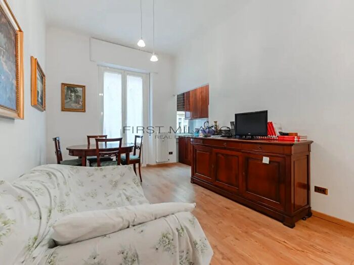 Appartamento bilocale in vendita in Viale Lombardia, Milano