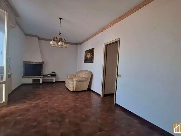 Appartamento con 5 locali in vendita in Via Palombina Vecchia, Falconara Marittima