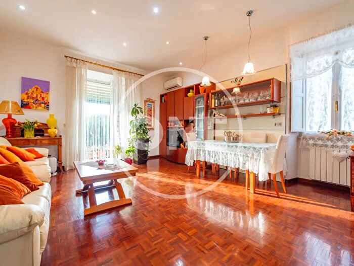 Appartamento quadrilocale in vendita in Via di Villa Braschi, Tivoli