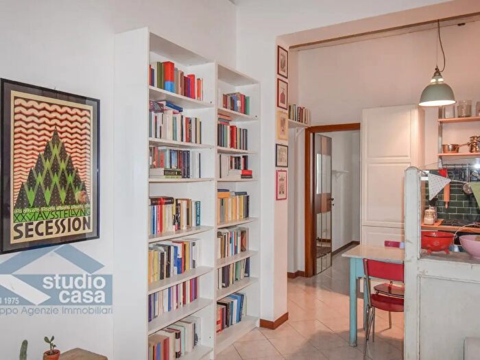 Appartamento trilocale in vendita in Via Borgo Adda, Lodi