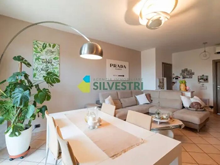 Appartamento trilocale in vendita in Novara