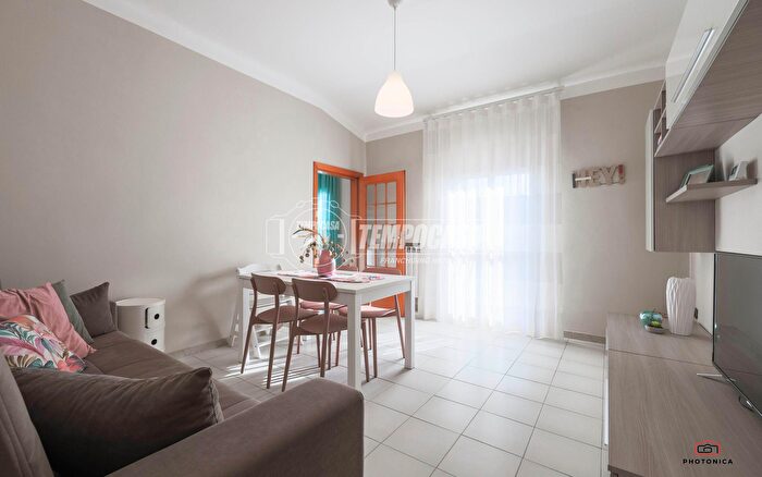 Appartamento trilocale in vendita in Bologna