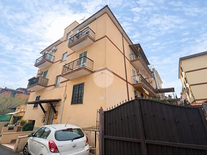 Appartamento quadrilocale in vendita in Via Giuseppe Maria Moretti, Roma