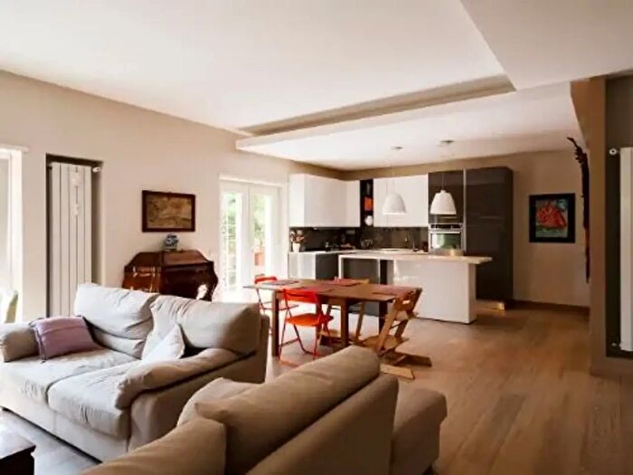 Appartamento quadrilocale in vendita in Via Monte Pelmo, Roma