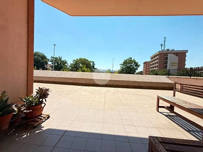 Appartamento trilocale in vendita in Via Falcone E Borsellino, Viterbo