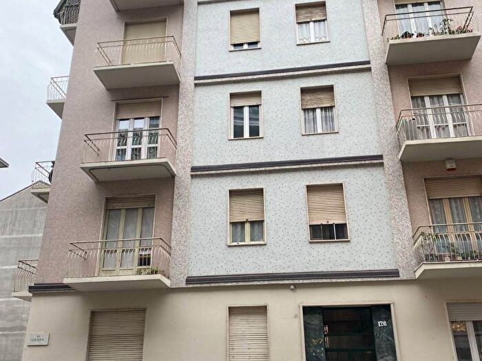 Appartamento bilocale in affitto in Via Oropa, Vanchiglietta, Torino