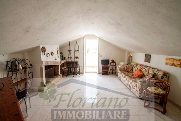 Casa trilocale in vendita in Via dei Carbonari, Montalto Di Castro