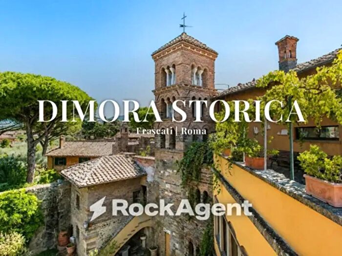 Casa con 6 locali in vendita in Via di Salè, Frascati