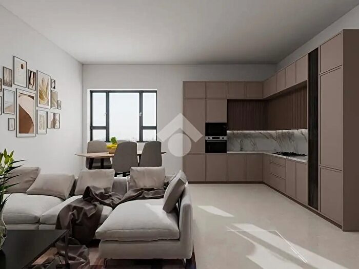 Appartamento trilocale in vendita in Via Giovanni da Rimini, Rimini