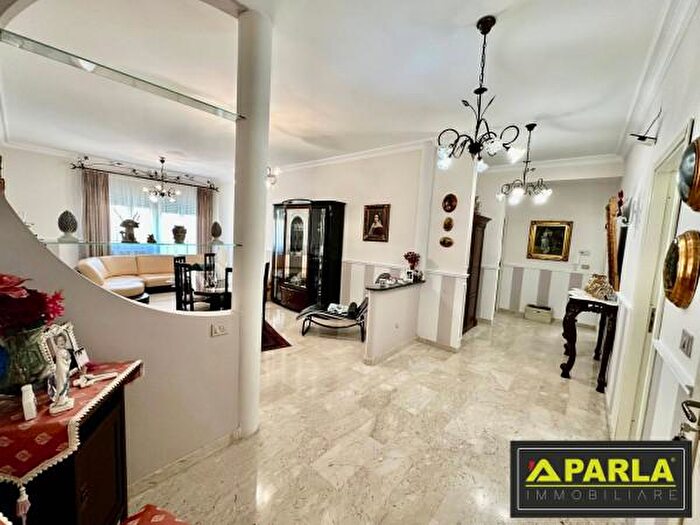 Appartamento con 5 locali in vendita in Canicatti