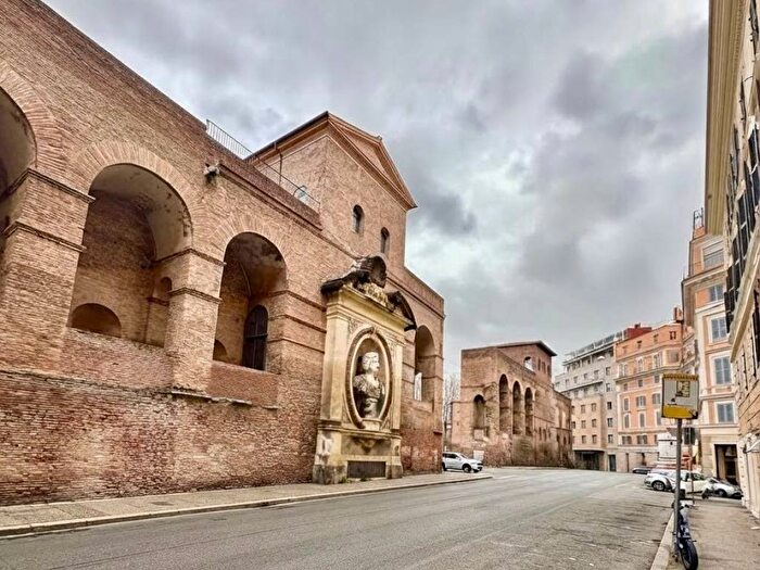 Appartamento trilocale in affitto in Vittorio Veneto, Roma