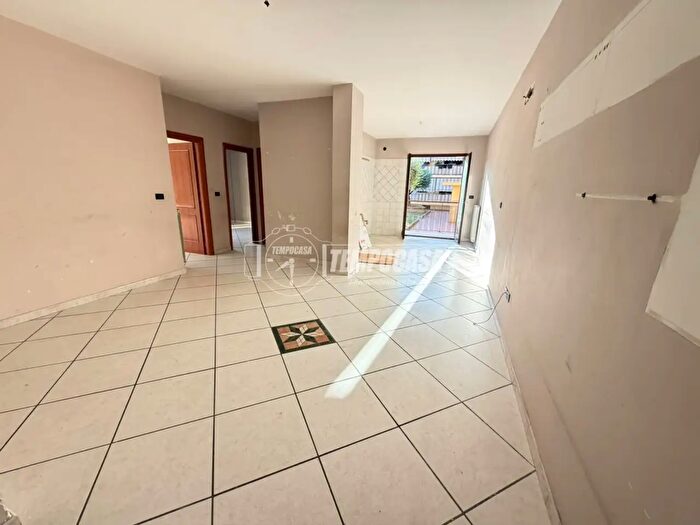 Appartamento trilocale in vendita in Via Oasi Sacro Cuore Ulivi, Giugliano In Campania