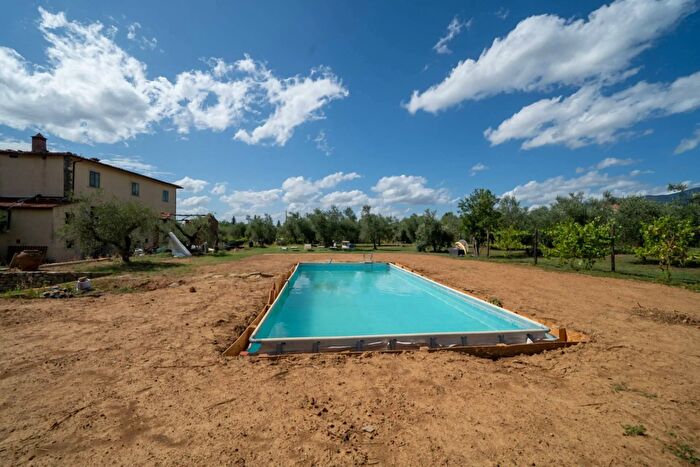 Casa con 12 locali in vendita in Via di San Miniato, Castelfranco Piandiscò