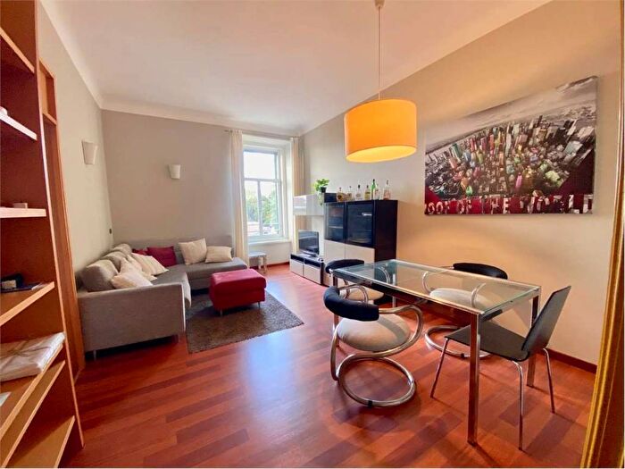 Appartamento trilocale in affitto in Via Pauliana, Scorcola, Trieste