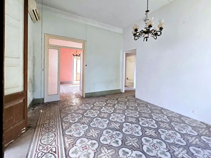 Casa bilocale in vendita in Viale Stazione Casarano Le Italia, Casarano