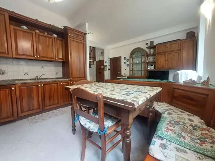 Appartamento bilocale in vendita in Via Ovada, Genova