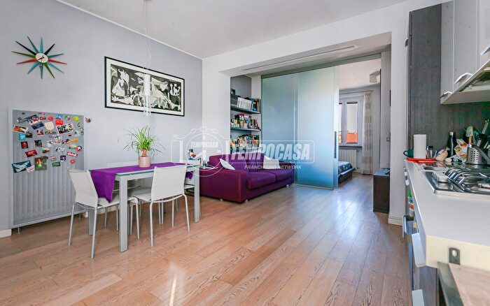 Appartamento bilocale in vendita in Via Stendhal, Milano