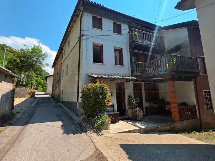 Casa quadrilocale in vendita in Recoaro Terme